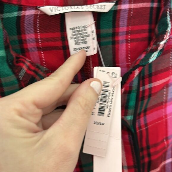 NWT VICTORIA'S SECRET Flannel Romper, Size XS - Picture 4 of 6